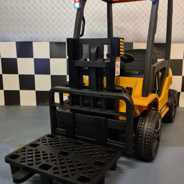 Electric children's forklift 12 volt with remote control yellow