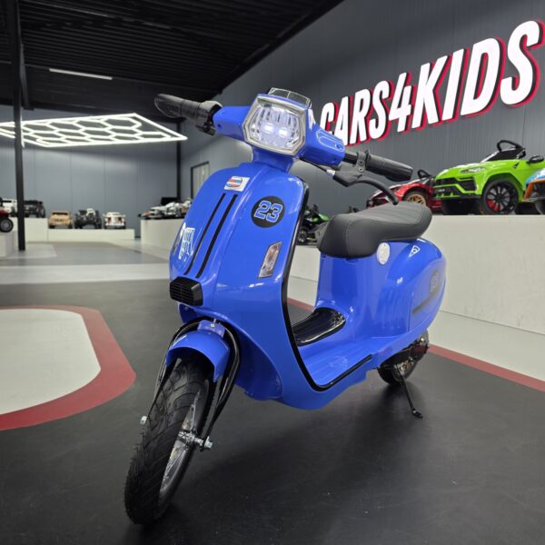 Blue electric children's scooter 24V