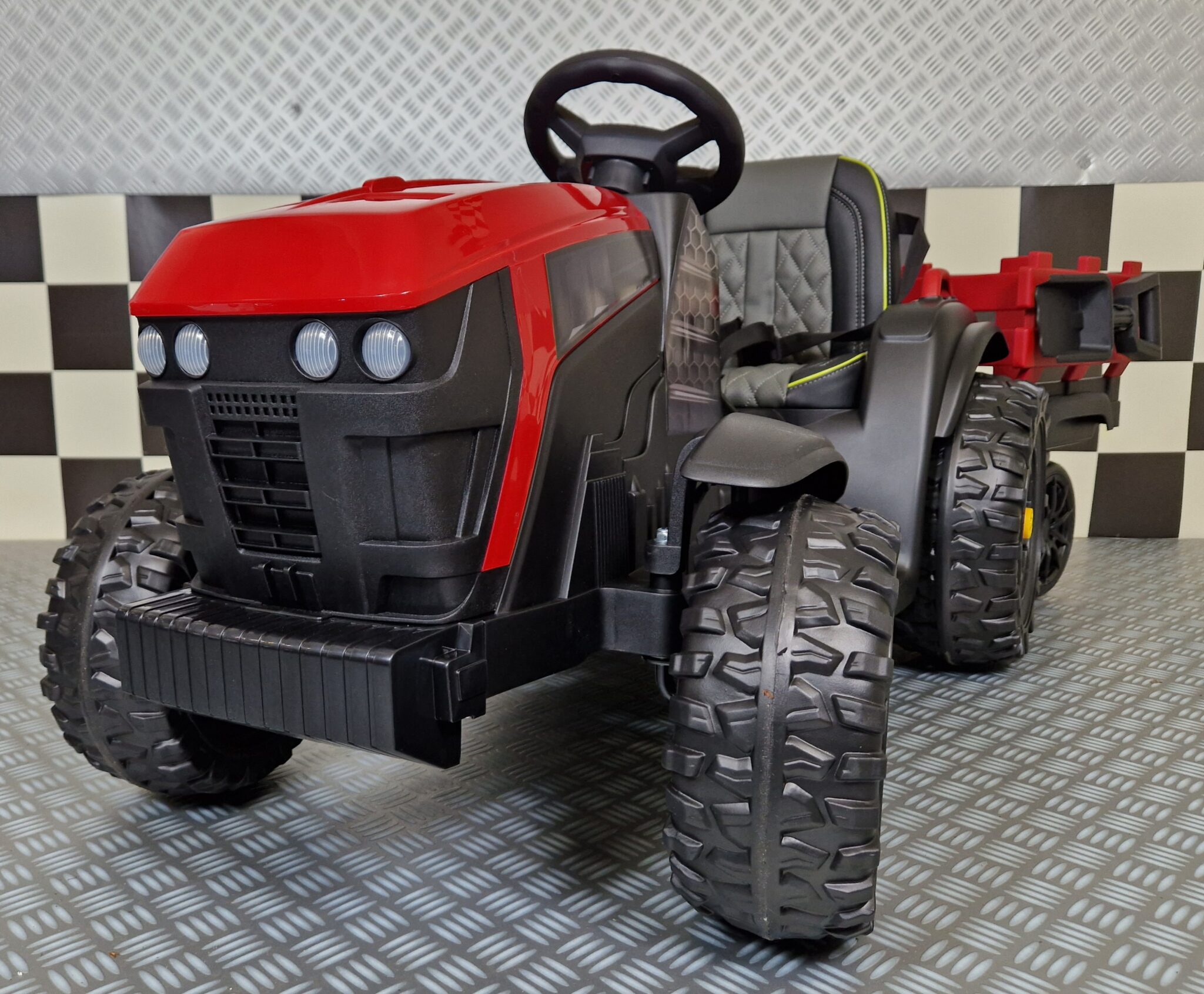 Kindertractor-12-volt-rood.jpg