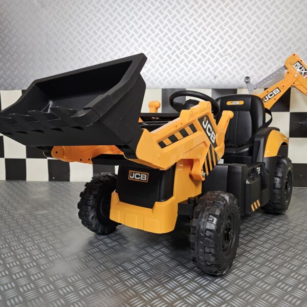 Children's tractor JCB Sitemaster 12 volts
