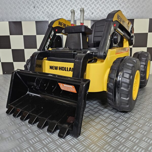 New Holland children's excavator 12 volts